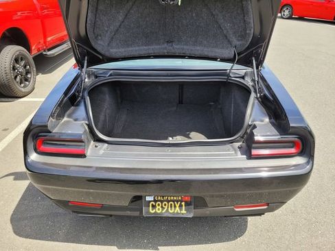 Used 2021 Dodge Challenger R/T Scat Pack RWD image 18
