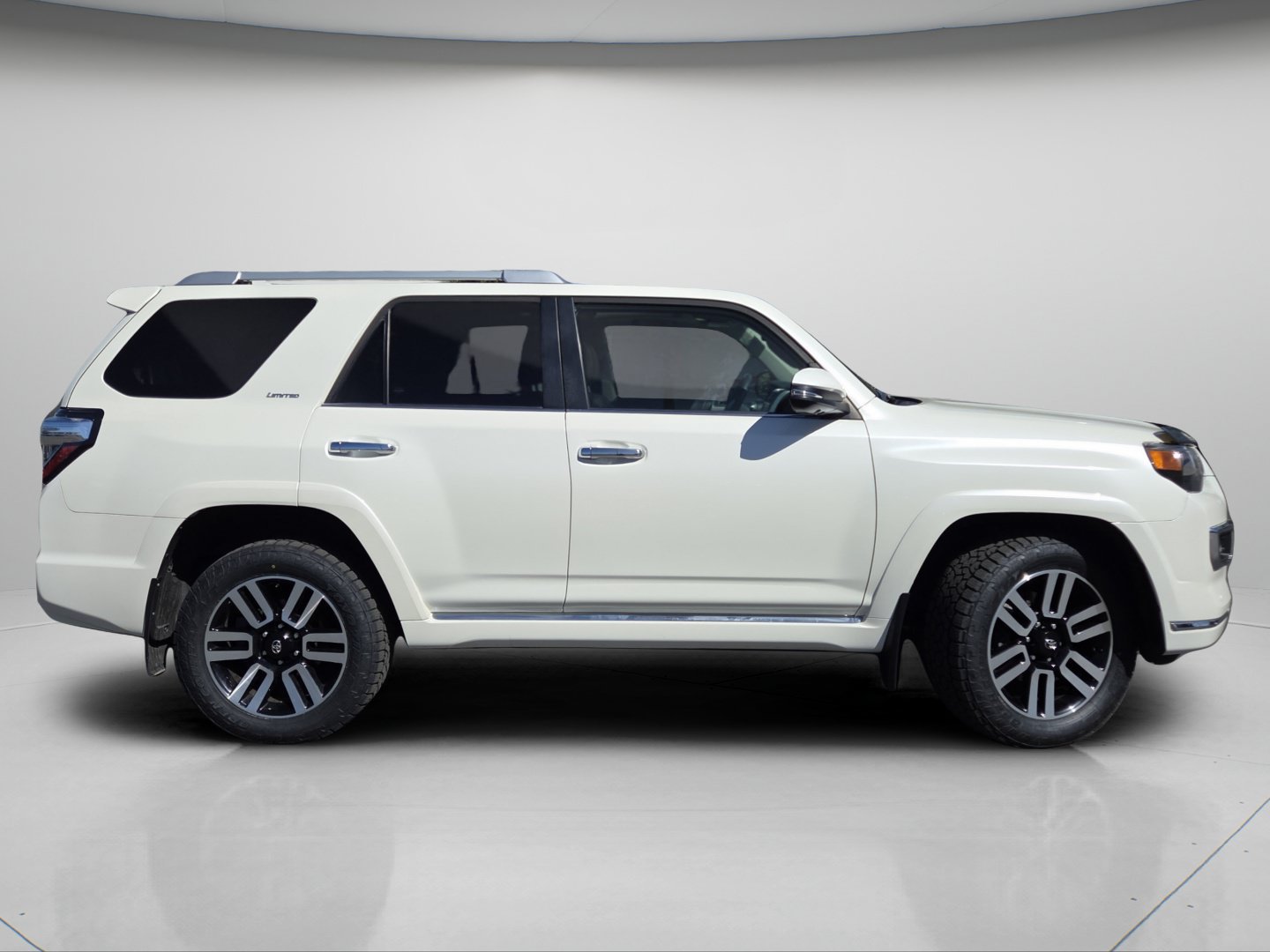 Certified 2022 Toyota 4Runner Limited AWD/4WD image 25