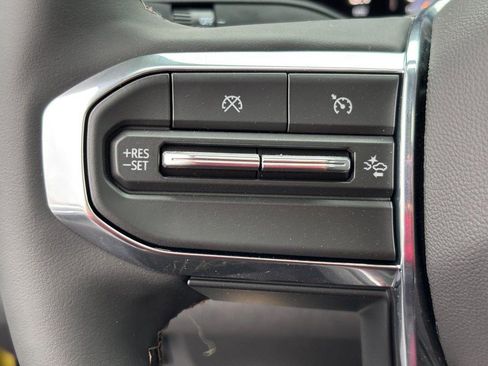 New 2026 GMC Canyon Denali w/ LPO, Denali Black Edition image 17