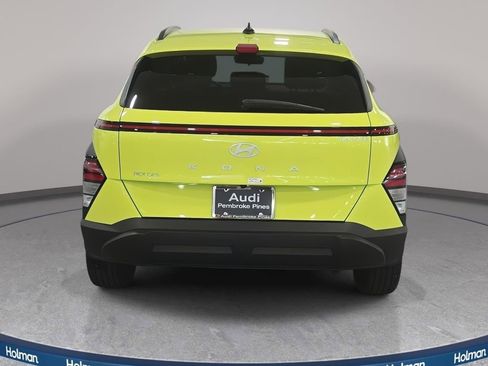 Used 2024 Hyundai Kona SEL image 7