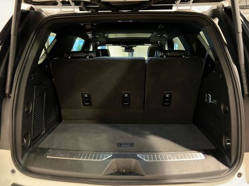 Used 2024 GMC Yukon AT4 w/ AT4 Premium Plus Package AWD/4WD image 33