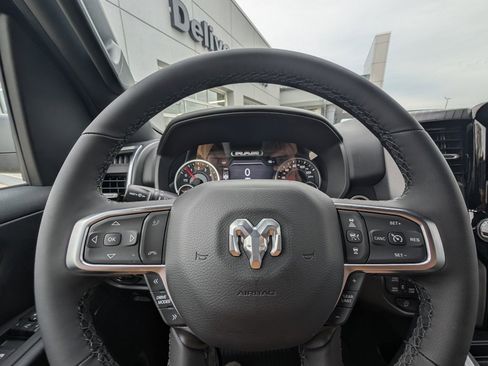 New 2026 RAM 1500 4x4 Crew Cab image 20