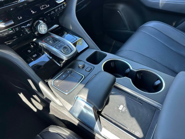 Certified 2024 Acura MDX w/ Technology Package AWD/4WD image 32