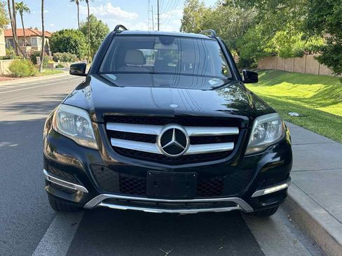 Used 2015 Mercedes-Benz GLK 350 2WD image 3