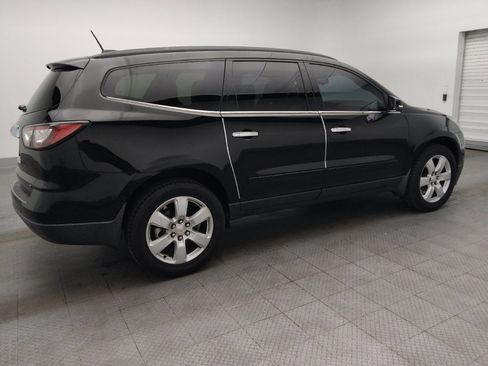 Used 2017 Chevrolet Traverse LT w/ Style and Technology Package FWD image 10