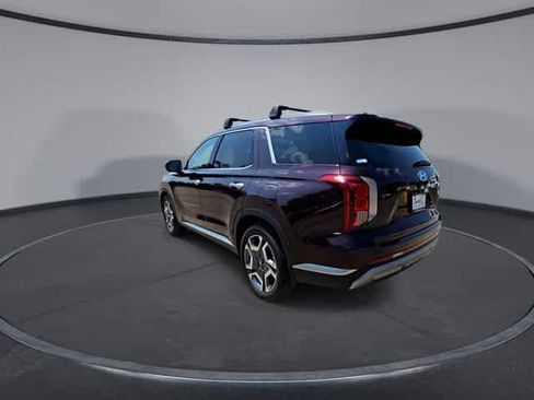 Used 2023 Hyundai Palisade SEL FWD image 6