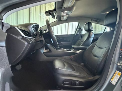 Used 2019 Chevrolet Volt LT w/ Power Convenience Package FWD image 41