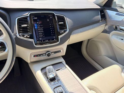 Certified 2023 Volvo XC90 B6 Ultimate w/ Lounge Package AWD/4WD image 27