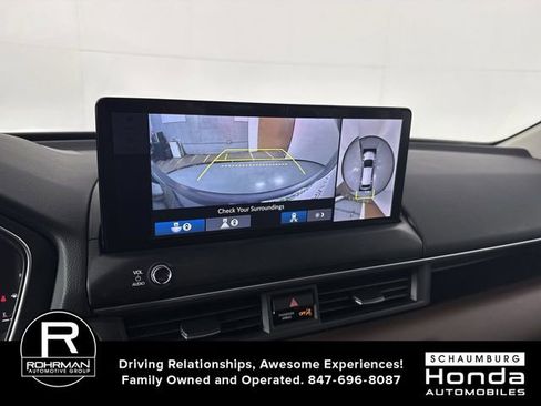 Certified 2026 Honda Pilot Touring image 8
