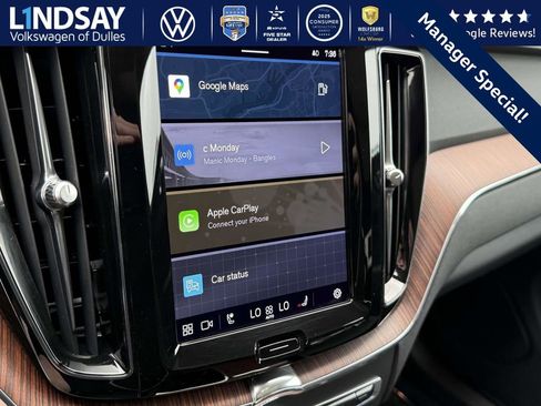 Used 2023 Volvo XC60 B5 Plus image 16