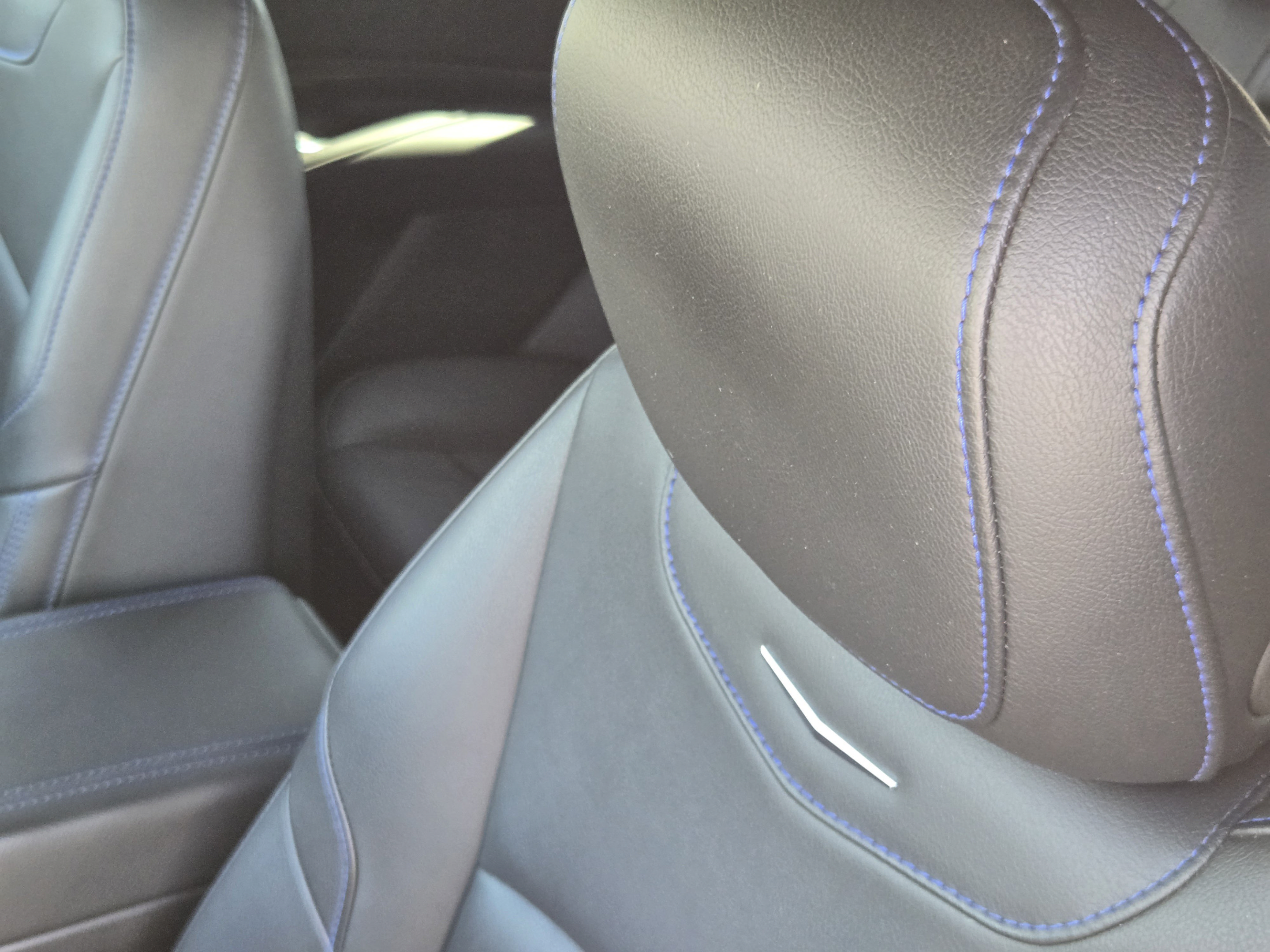 Used 2024 Cadillac XT4 Sport w/ Cold Weather Package FWD image 11