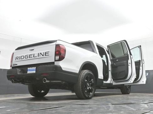 New 2026 Honda Ridgeline Black Edition image 54