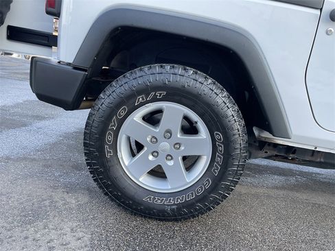 Used 2014 Jeep Wrangler Sport image 12