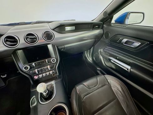 Used 2019 Ford Mustang GT Premium w/ Equipment Group 401A RWD image 11