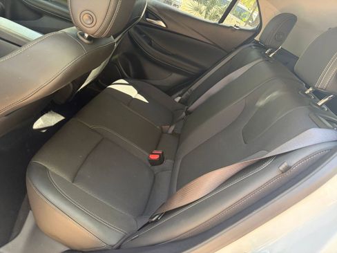 Used 2025 Buick Encore GX Preferred image 35