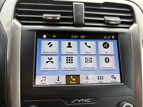 Used 2019 Ford Fusion SE image 24