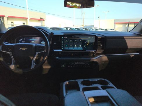Used 2023 Chevrolet Silverado 1500 LT w/ Protection Package AWD/4WD image 12
