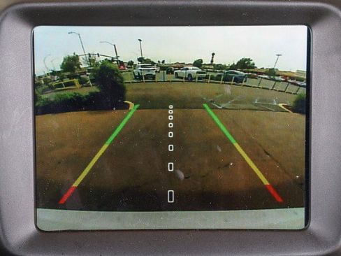 Used 2023 Jeep Renegade Latitude image 17