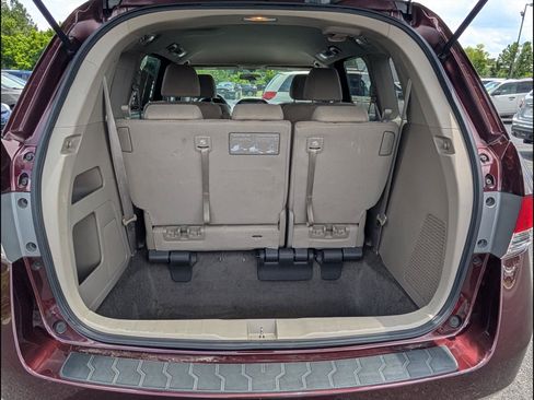 Used 2014 Honda Odyssey LX image 19