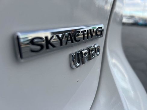 Used 2023 MAZDA MAZDA3 Hatchback w/Premium Plus Pkg image 11