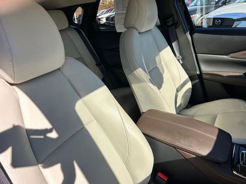 Certified 2024 MAZDA CX-30 AWD 2.5 S w/ Premium Package image 26