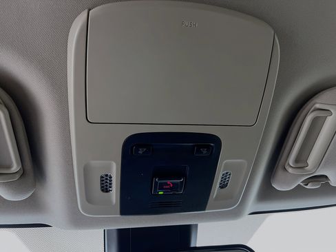 Used 2021 Toyota Camry LE image 21