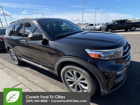 Used 2020 Ford Explorer XLT w/ Equipment Group 202A image 13