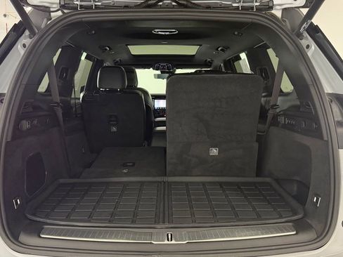 Used 2022 Jeep Grand Cherokee L Summit w/ Advanced Protech Group IV AWD/4WD image 30