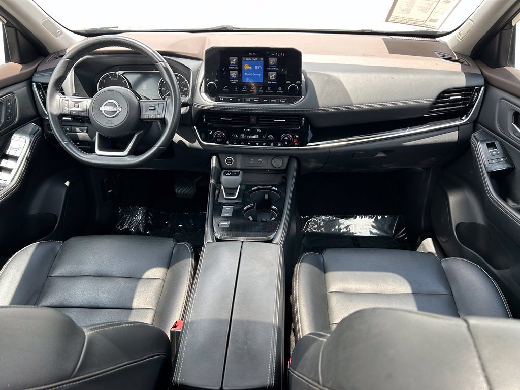 Used 2023 Nissan Rogue SL w/ SL Premium Package FWD image 11