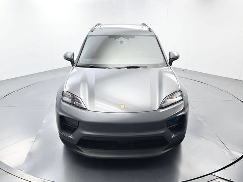 Certified 2025 Porsche Macan Electric RWD image 42