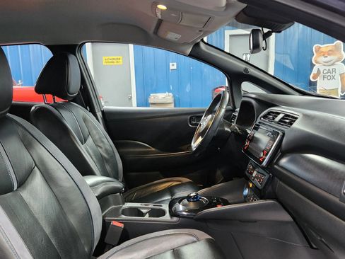 Used 2019 Nissan Leaf SL w/ SL Technology Package image 17
