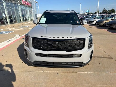 Used 2022 Kia Telluride EX w/ EX Premium Package AWD/4WD image 8