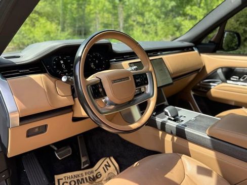 Certified 2024 Land Rover Range Rover Long Wheelbase Autobiography AWD/4WD image 9