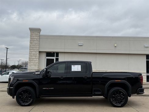Used 2024 GMC Sierra 2500 AT4 w/ AT4 Premium Plus Package image 3