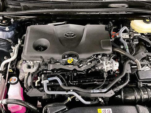 Used 2026 Toyota Camry XLE image 32