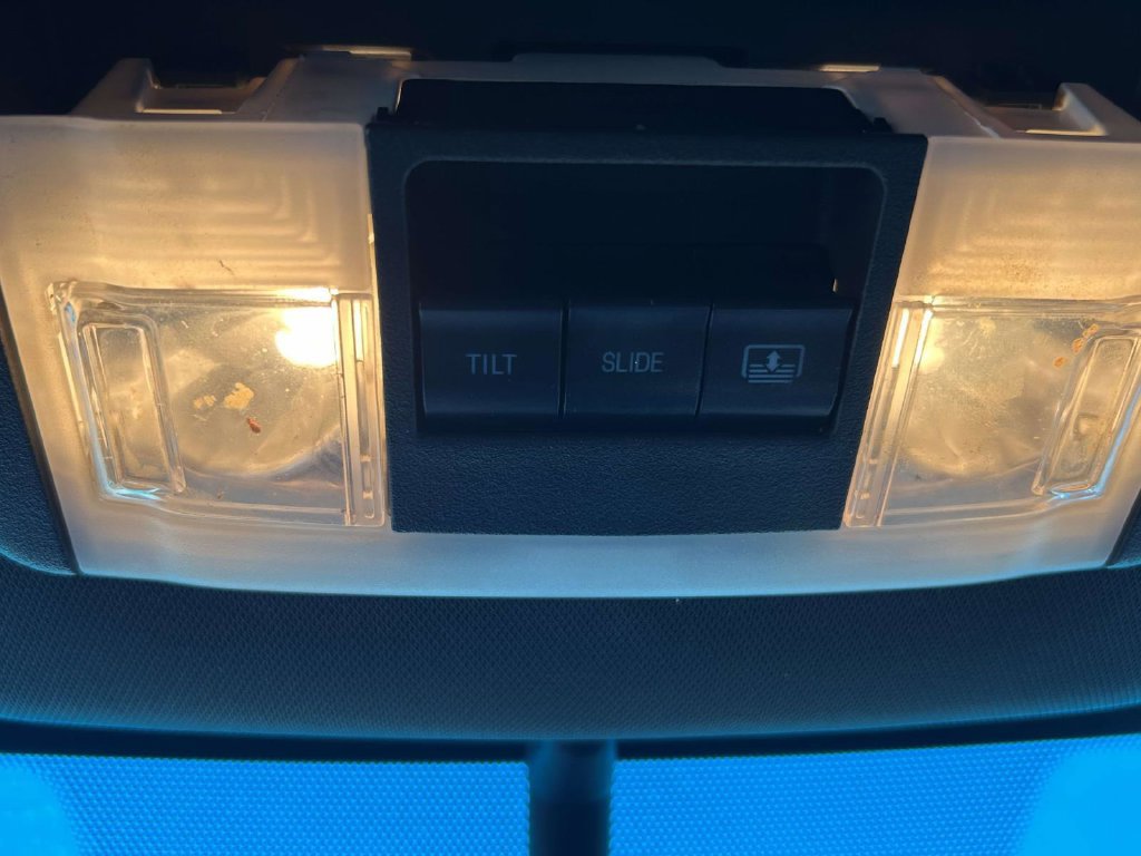 Used 2013 Ford Explorer XLT FWD image 24