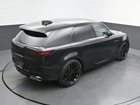 New 2026 Land Rover Range Rover Sport Dynamic SE AWD/4WD image 32