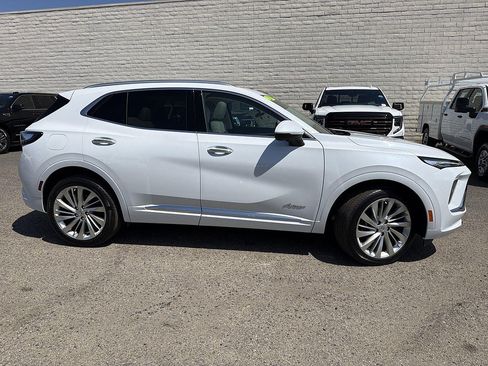Used 2026 Buick Envision Avenir AWD/4WD image 3