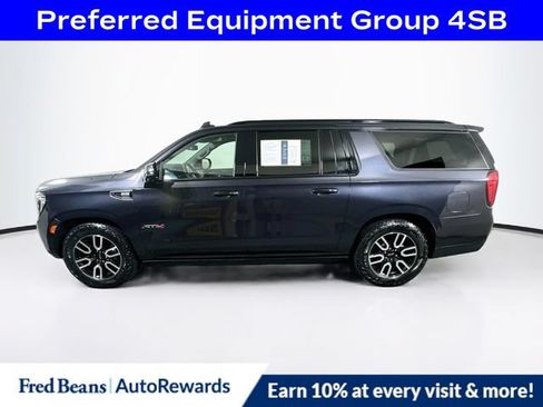 Used 2024 GMC Yukon XL AT4 w/ AT4 Premium Plus Package AWD/4WD image 5