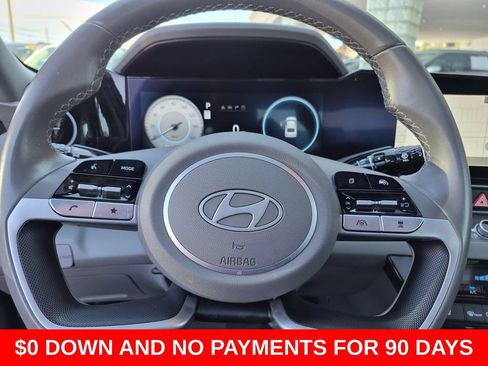 Used 2025 Hyundai Elantra SEL FWD image 21