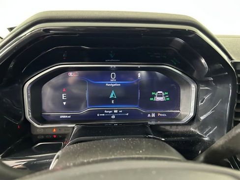 Used 2024 Chevrolet Silverado 1500 LT AWD/4WD image 18