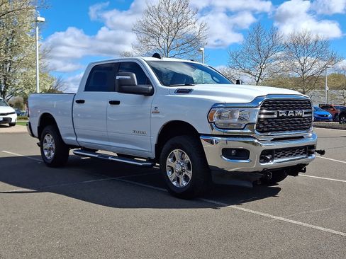 Used 2024 RAM 2500 Big Horn AWD/4WD image 4