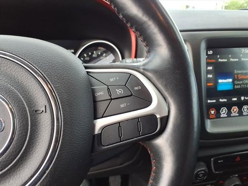 Used 2018 Jeep Compass Trailhawk w/ Cold Weather Group AWD/4WD image 18