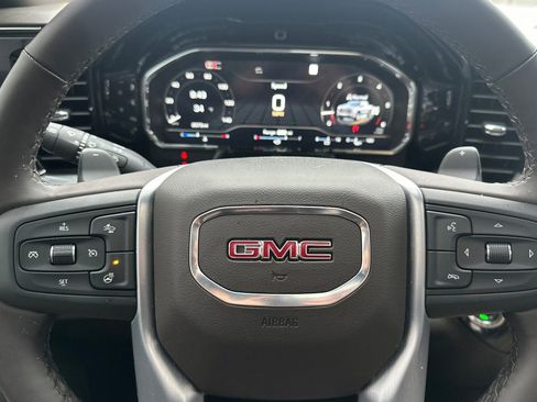 Used 2025 GMC Sierra 1500 SLT w/ SLT Premium Plus Package image 35