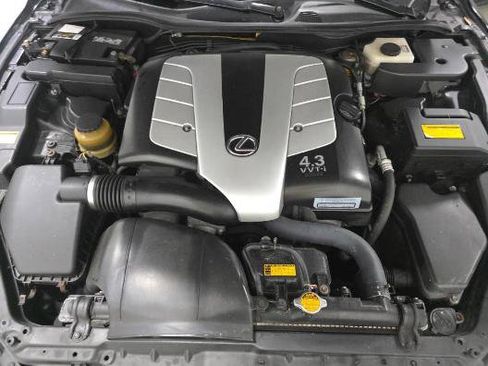 Used 2004 Lexus SC 430 Convertible RWD image 7