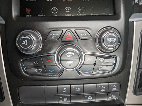 Used 2017 RAM 1500 Big Horn AWD/4WD image 30