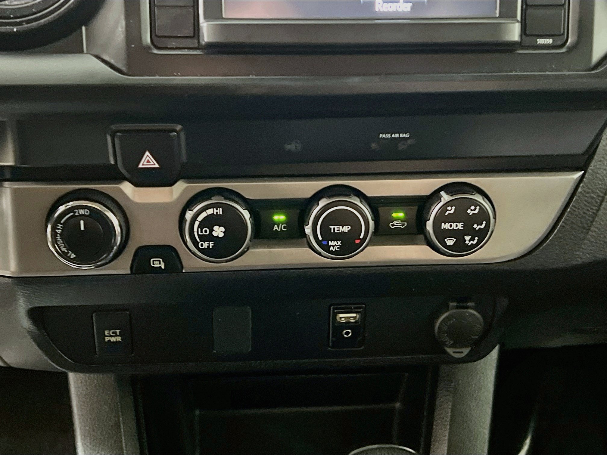 Used 2019 Toyota Tacoma SR w/ SR Convenience Package AWD/4WD image 24