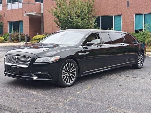 Used 2018 Lincoln Continental Select w/ Continental Climate Package image 7