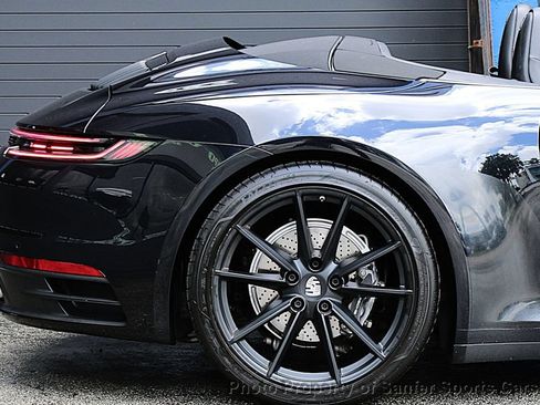 Used 2021 Porsche 911 Carrera image 20
