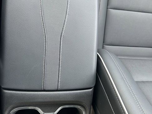 Used 2025 Buick Enclave Preferred image 45